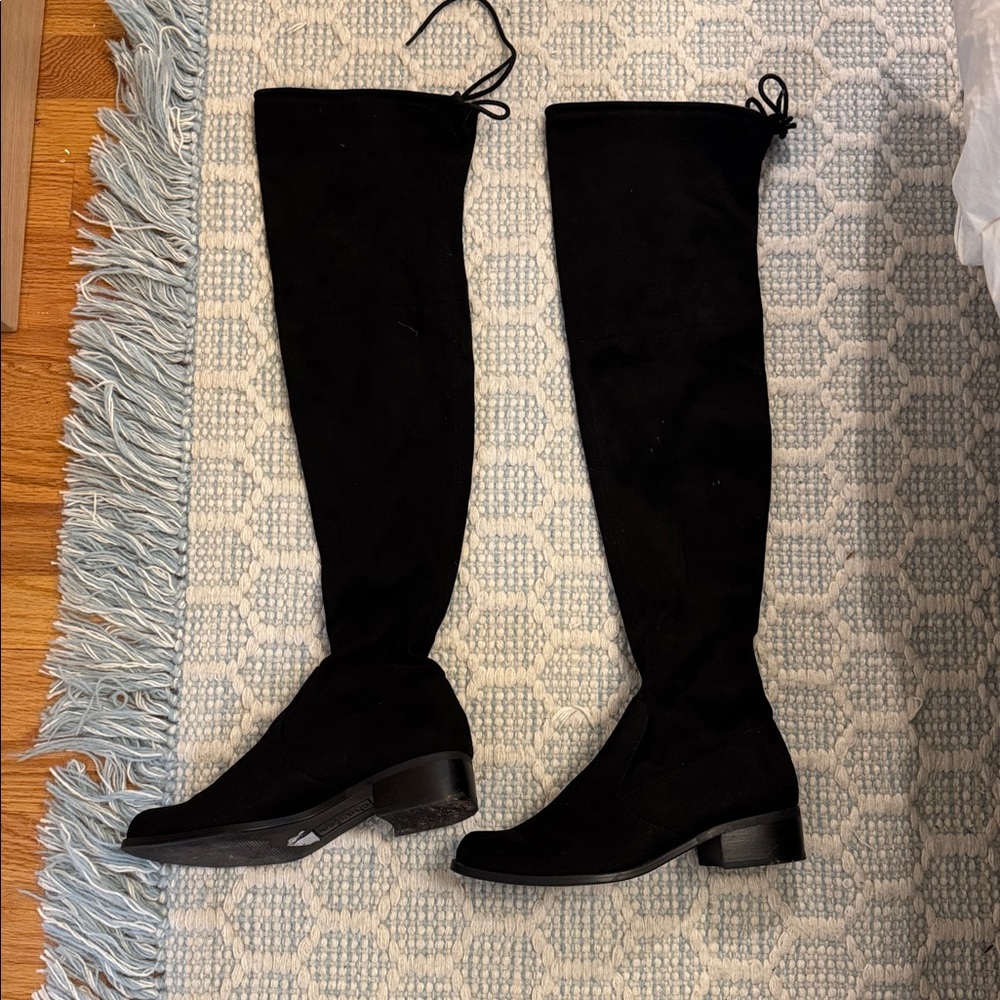 Elegant Black Women's knee Boots Charles by Charles David